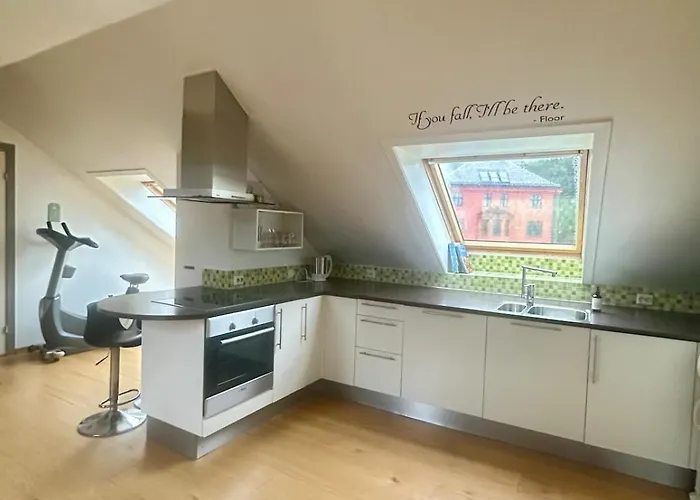 Lägenhet Bright Loft In A Jugend-style Building Close To Brosund Ålesund