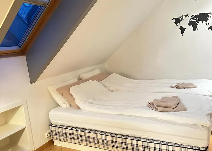 Bright Loft In A Jugend-style Building Close To Brosund