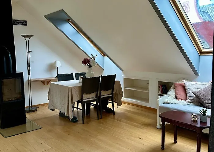 Bright Loft In A Jugend-style Building Close To Brosund